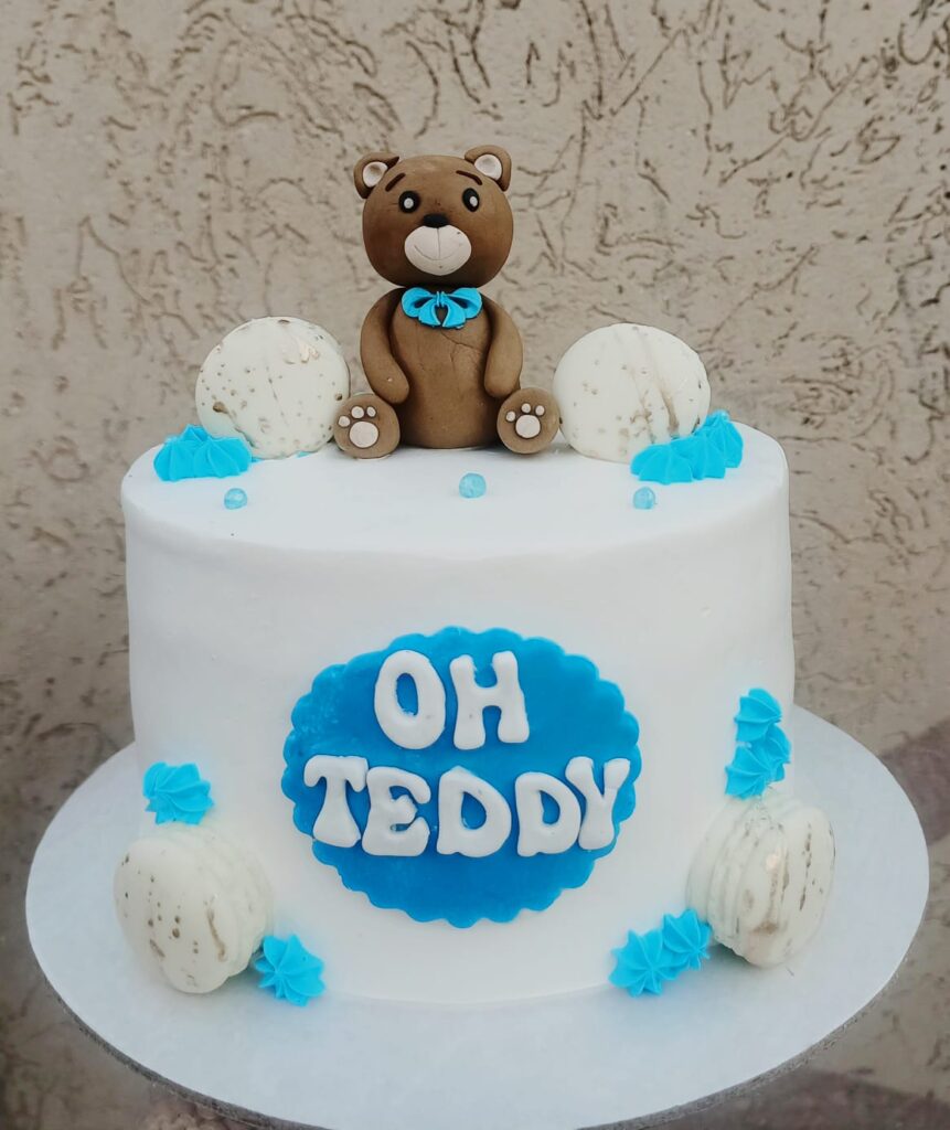 Teddy bear cake